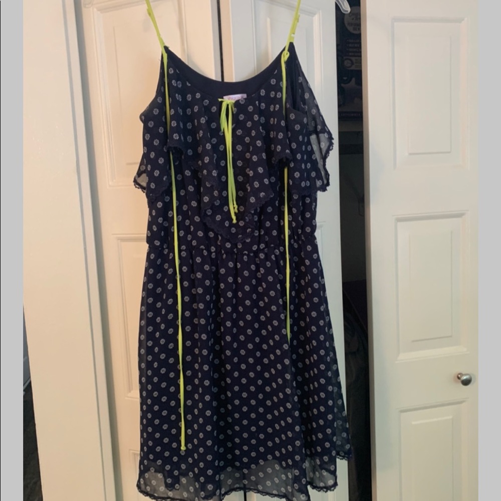 Women’s dress